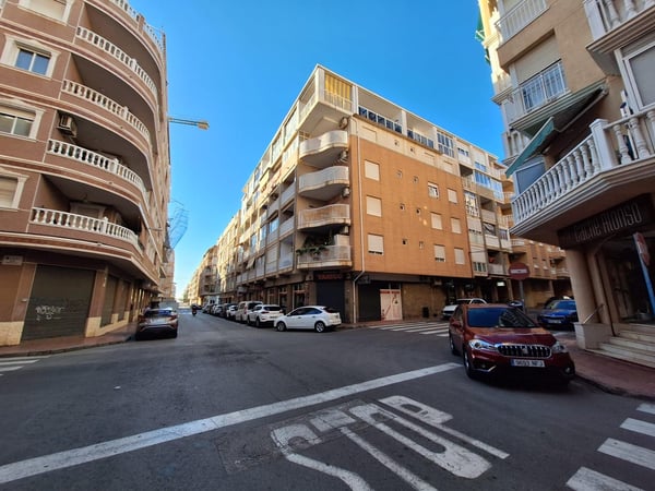 Apartment in Torrevieja - view 1