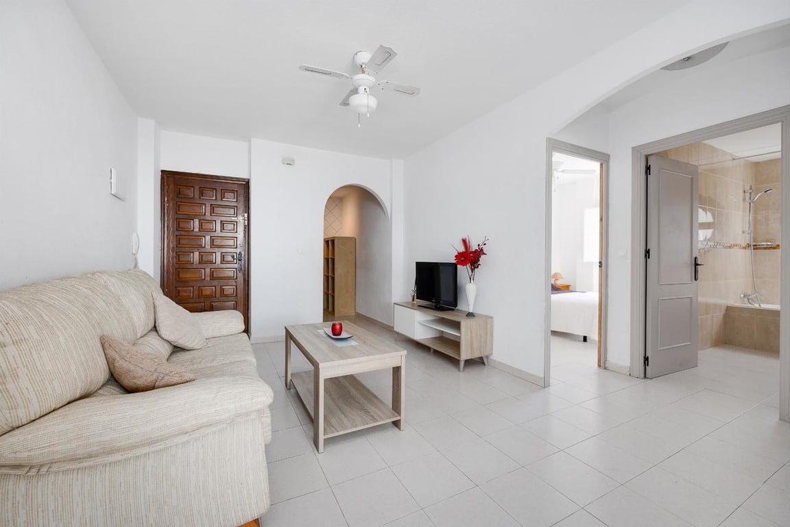 House in Torrevieja - Image 3