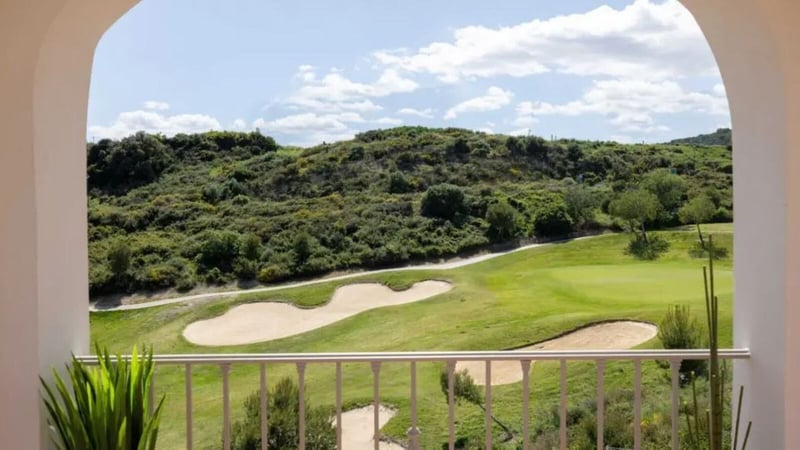 House in Estepona - view 1