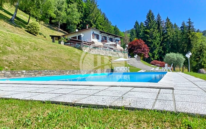 Villa in Armeno - view 1