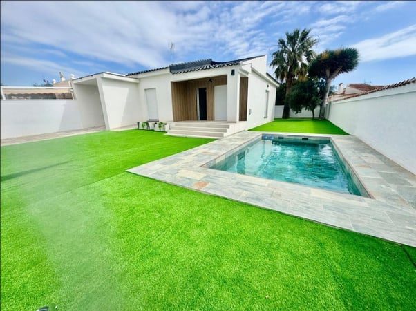 Villa in El Chaparral - view 1