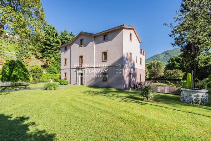 Villa in Tremezzina - view 1