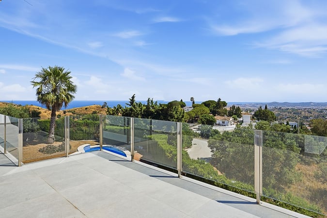 Villa in Mijas Costa - view 1