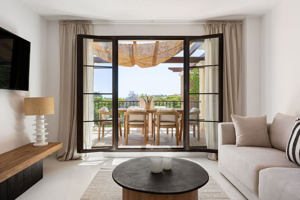 Penthouse in Lomas de la Quinta - Image 3