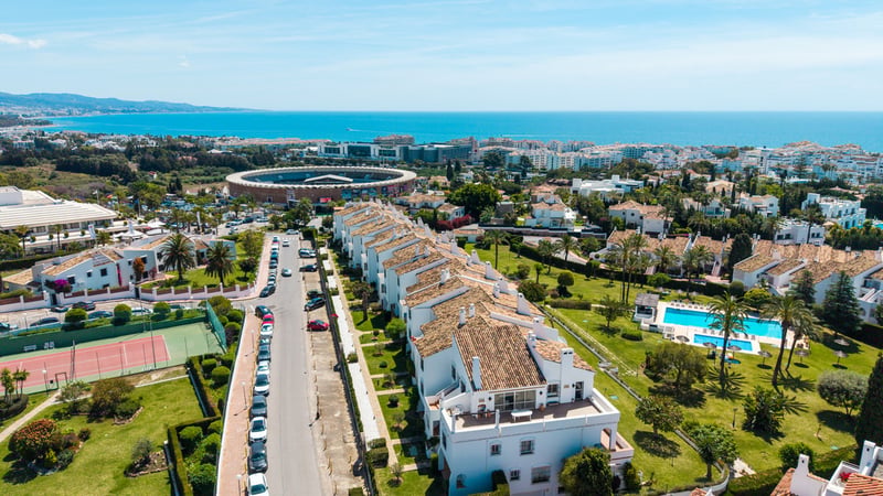 Apartment in Nueva Andalucia - view 1