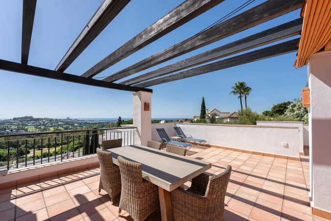 Penthouse in Lomas de la Quinta - view 1