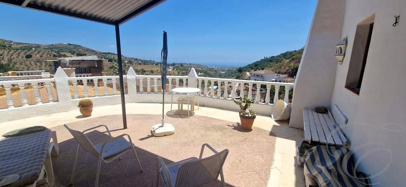 House in Cajis - view 1