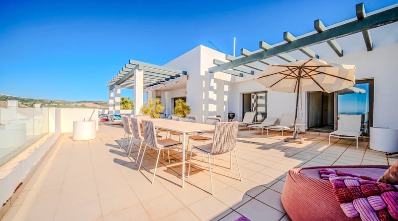 Penthouse in Casares - view 1