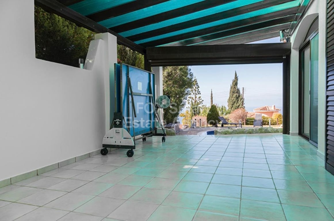 House in Tala - Image 3