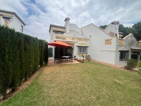 House in Sitio de Calahonda - view 1