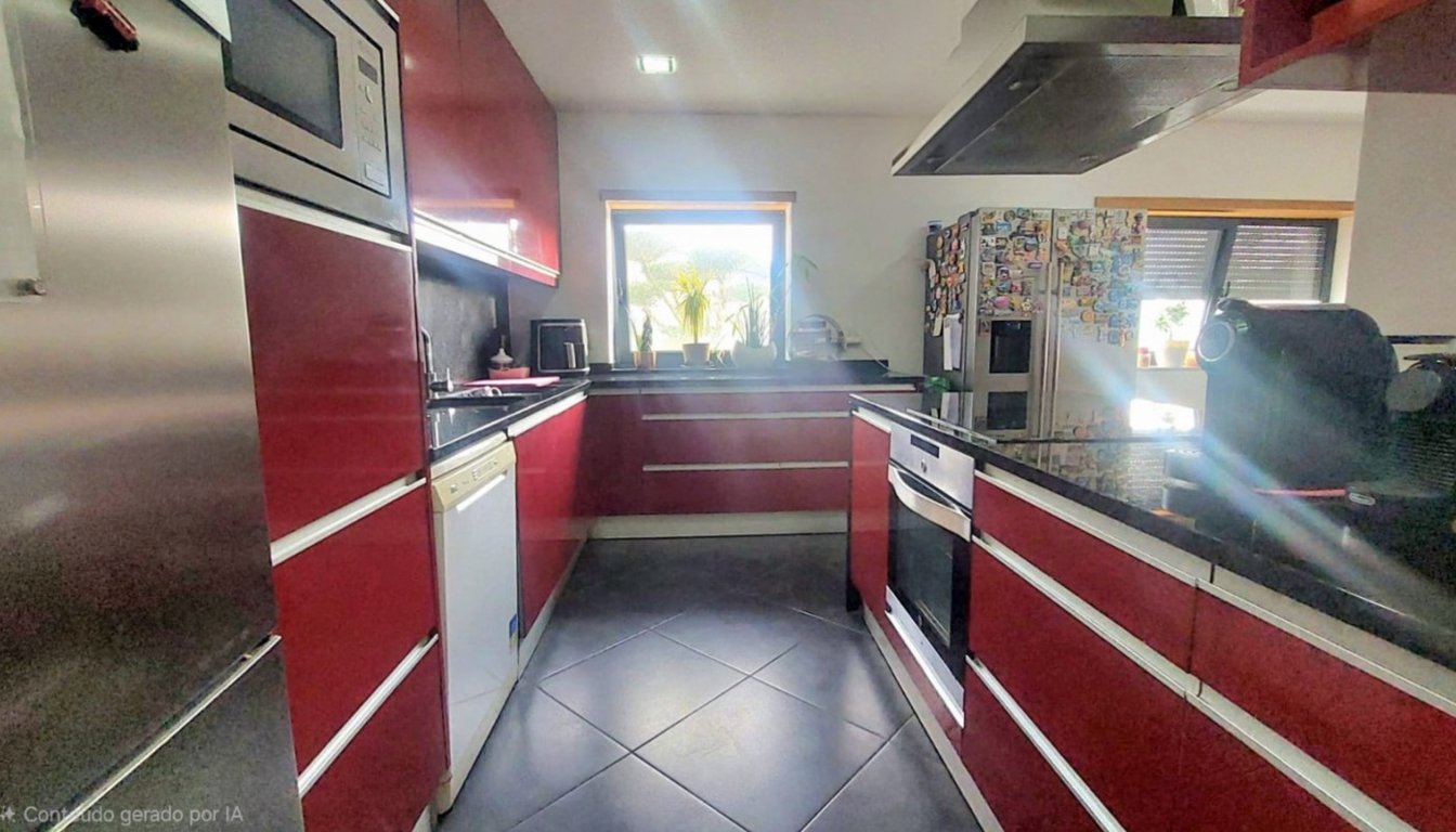 House in Alvaraes - Image 2