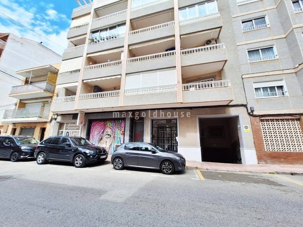 Apartment in Torrevieja - view 1
