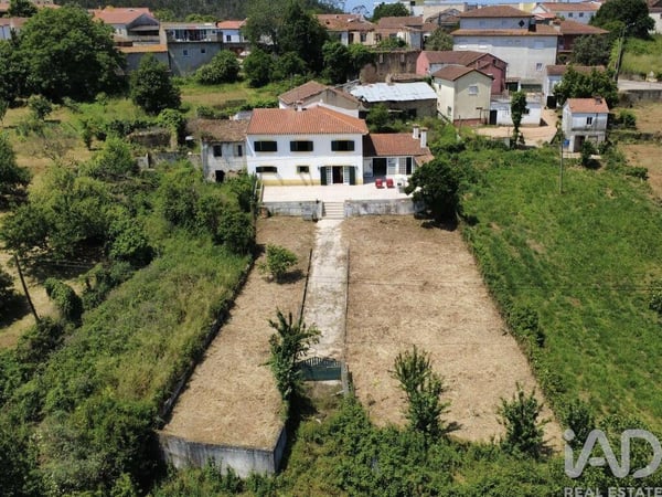 House in Miranda do Corvo - view 1