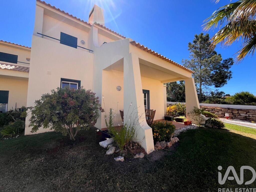 House in Guia - Image 3