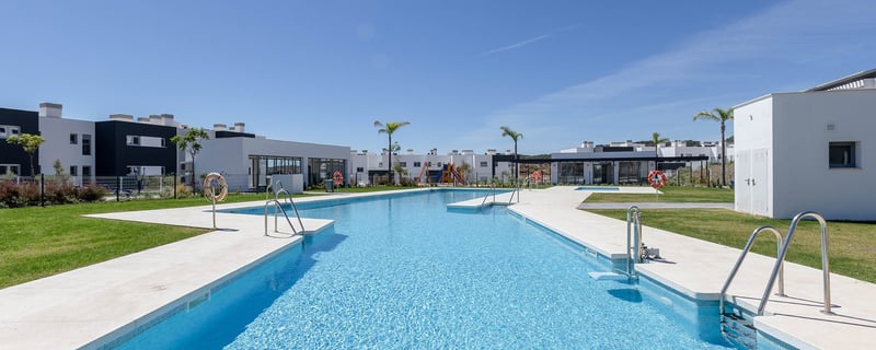 Apartment in Estepona - view 1