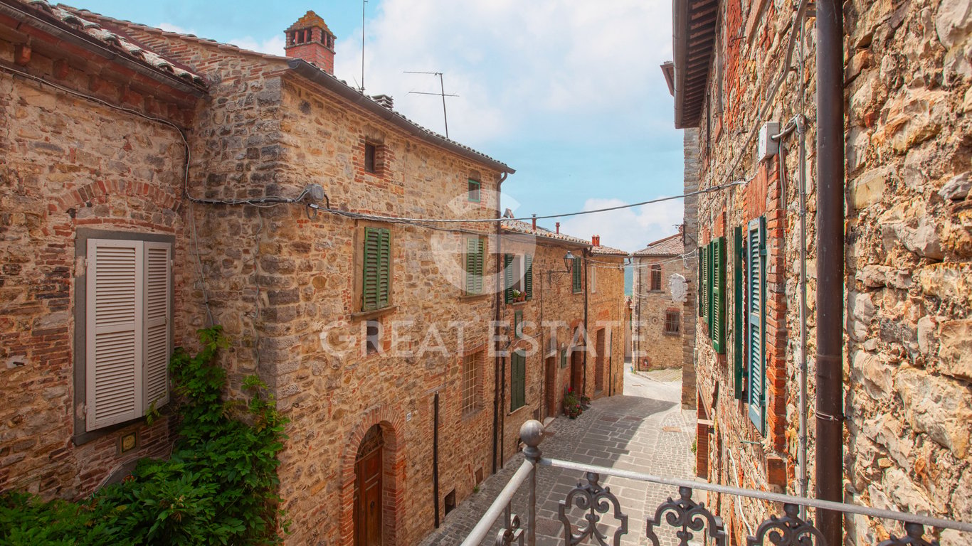 House in Parrano - Image 3