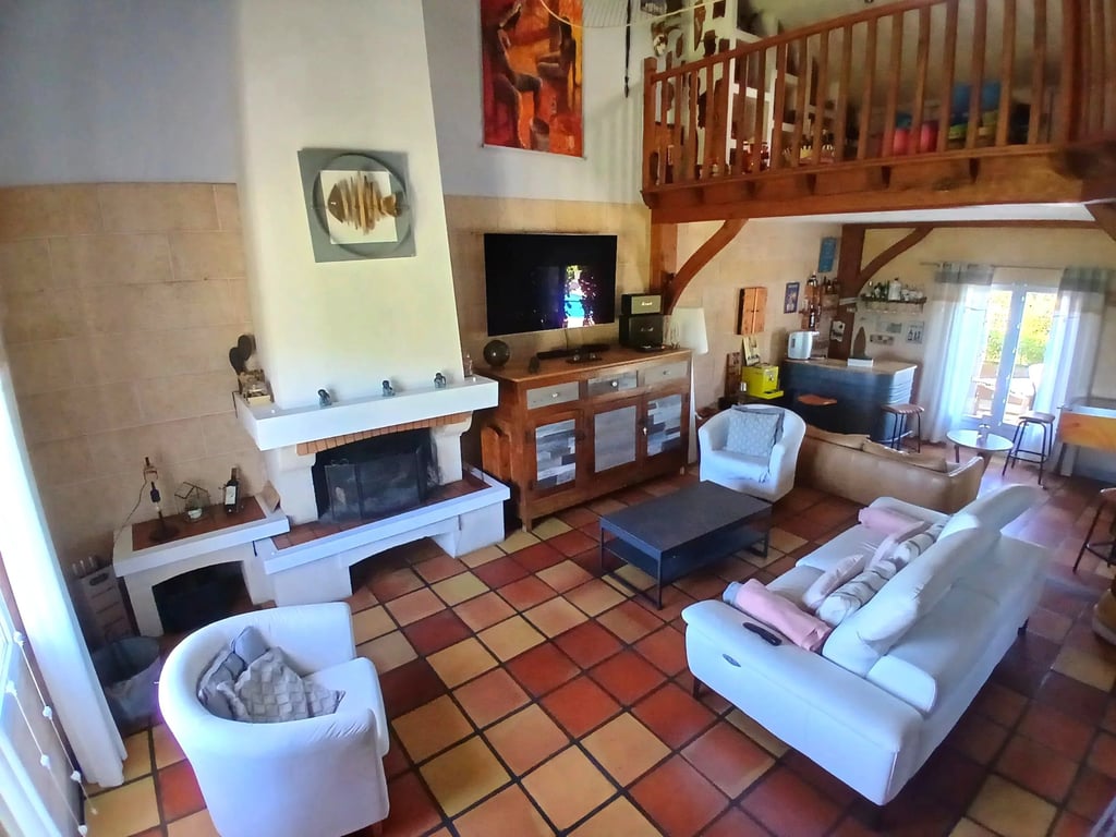 House in Orignolles - Image 3