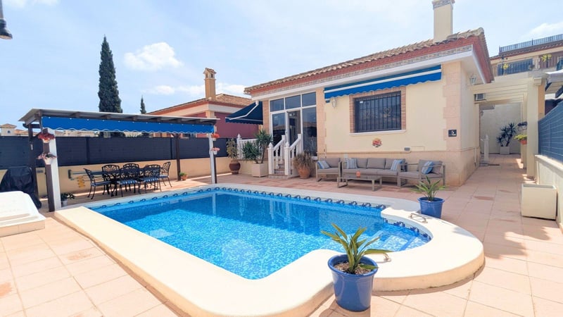Villa in Bigastro - view 1