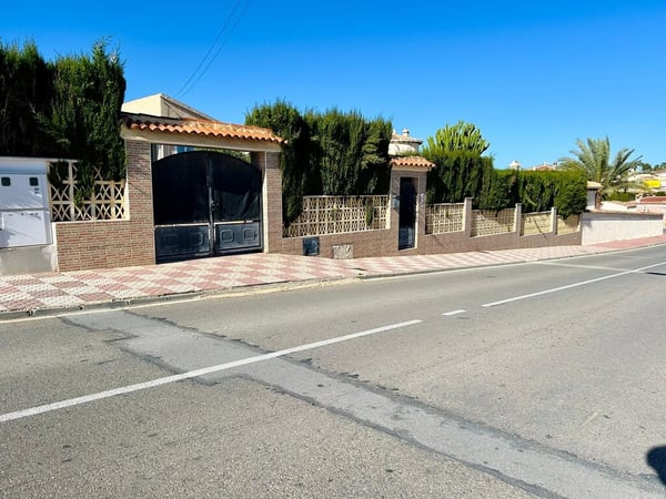 House in Rojales - view 1