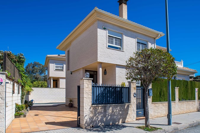 House in Elda - view 1