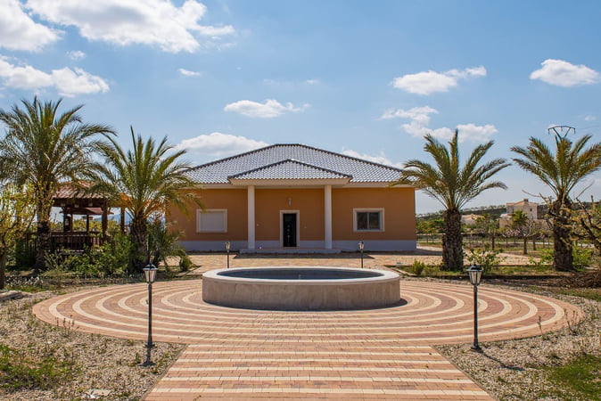 House in Pinoso - view 1