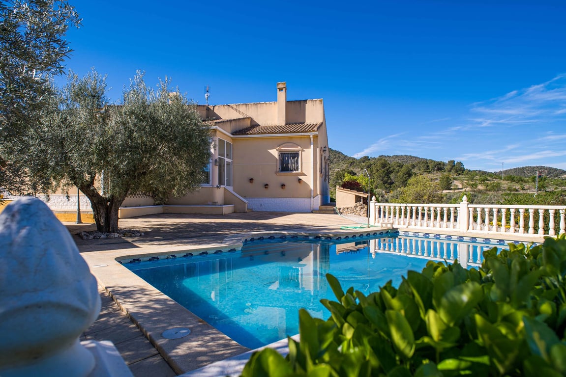 House in La Zarza - Image 2