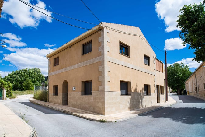 House in Las Encebras - view 1