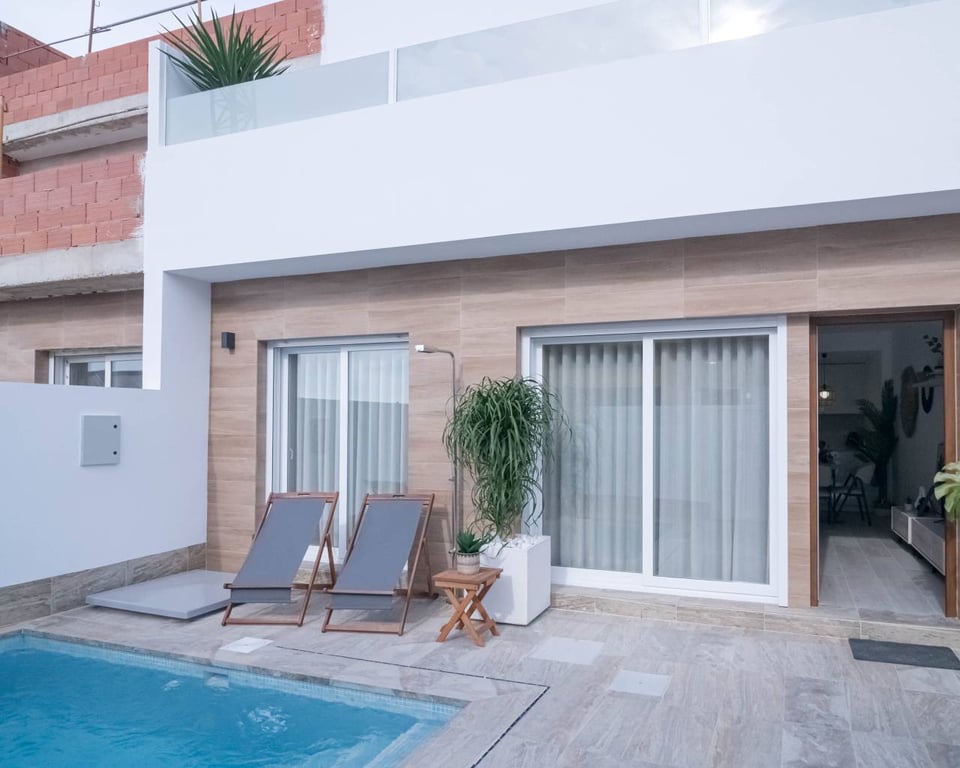 House in Avileses - Image 3