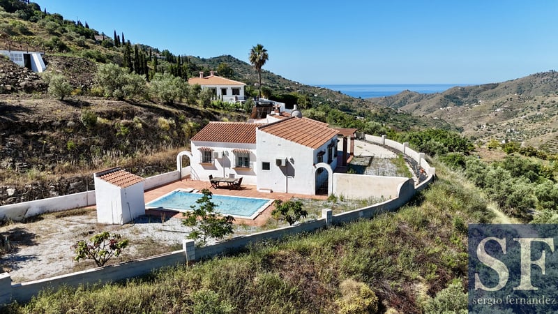 Villa in Competa - view 1
