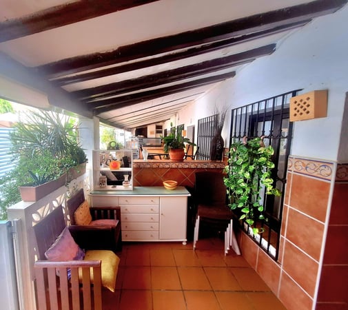 Villa in Marbella Del Este - view 1