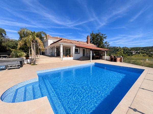 Villa in La Cala De Mijas - view 1