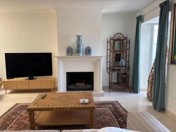 Villa in Marbella - view 1