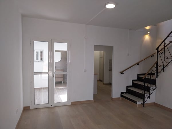 House in Coin - view 1