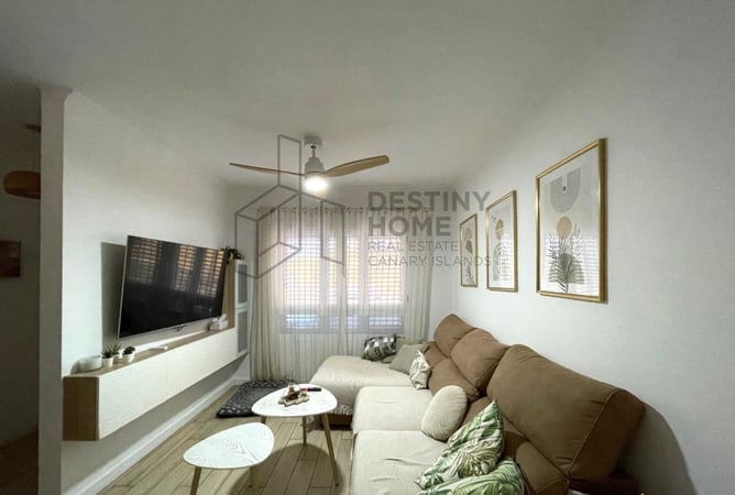 House in Tetir - view 1