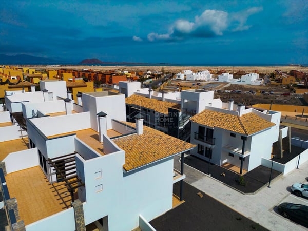 House in Corralejo - view 1