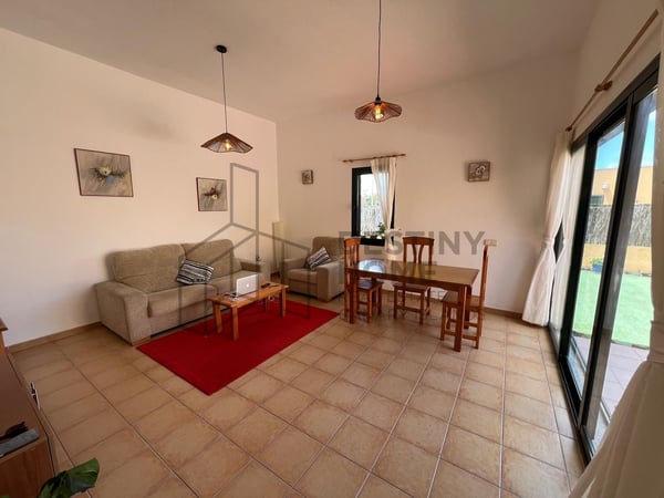 House in Corralejo - view 1