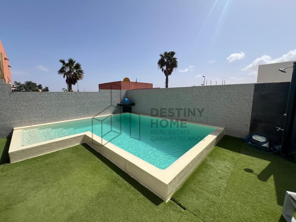 House in Corralejo - view 1