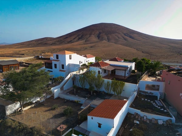House in Toto - view 1