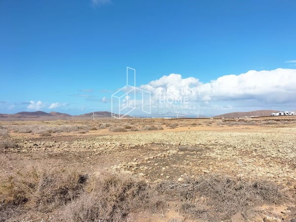 House in Villaverde - view 1