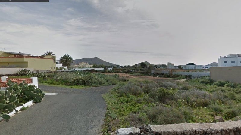 House in La Oliva - view 1