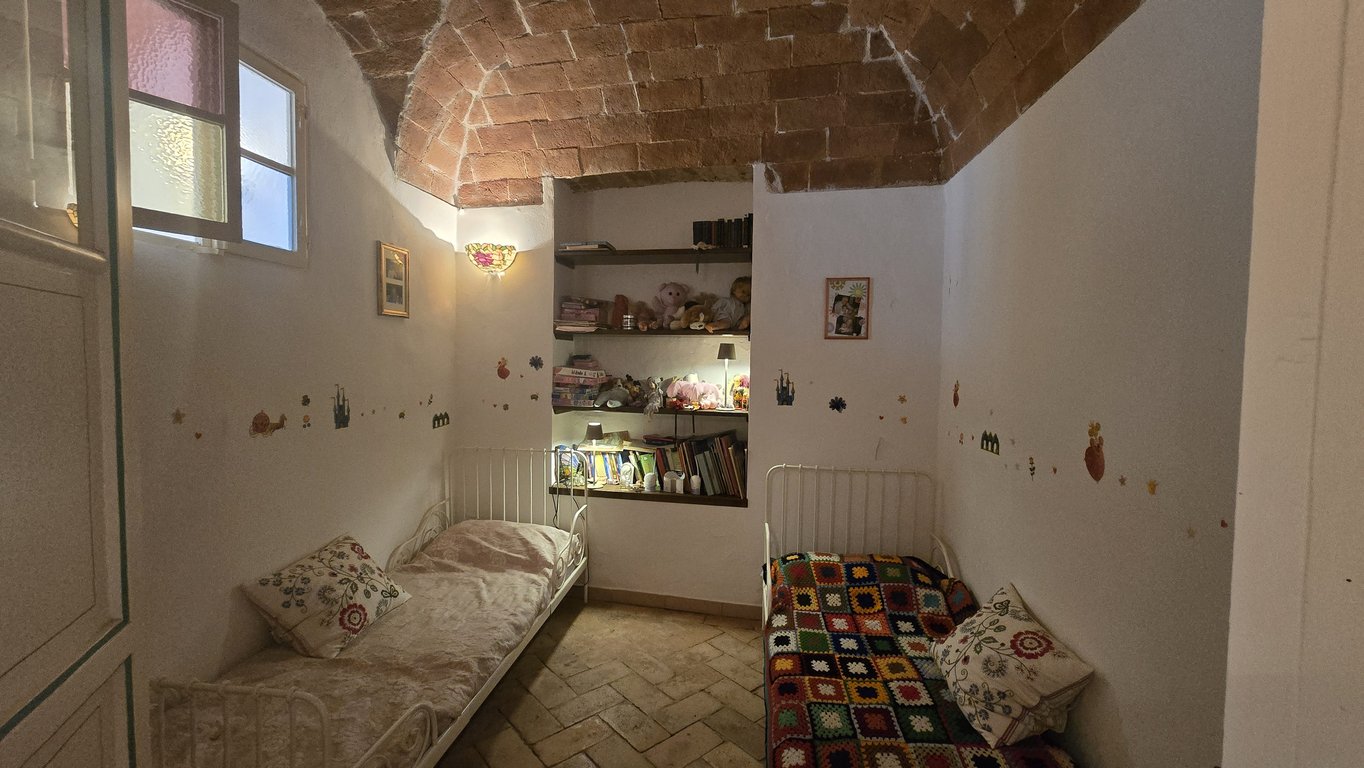 House in Volterra - Image 3