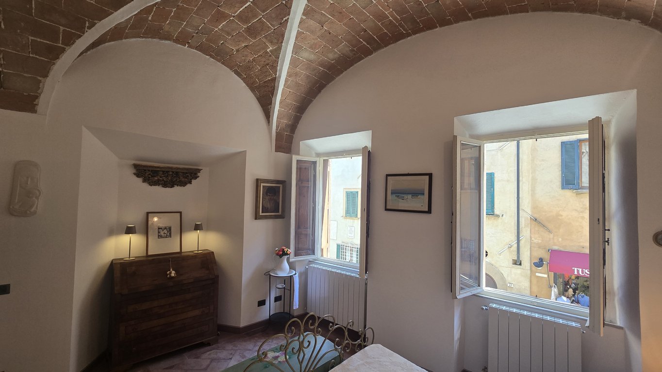 House in Volterra - Image 2