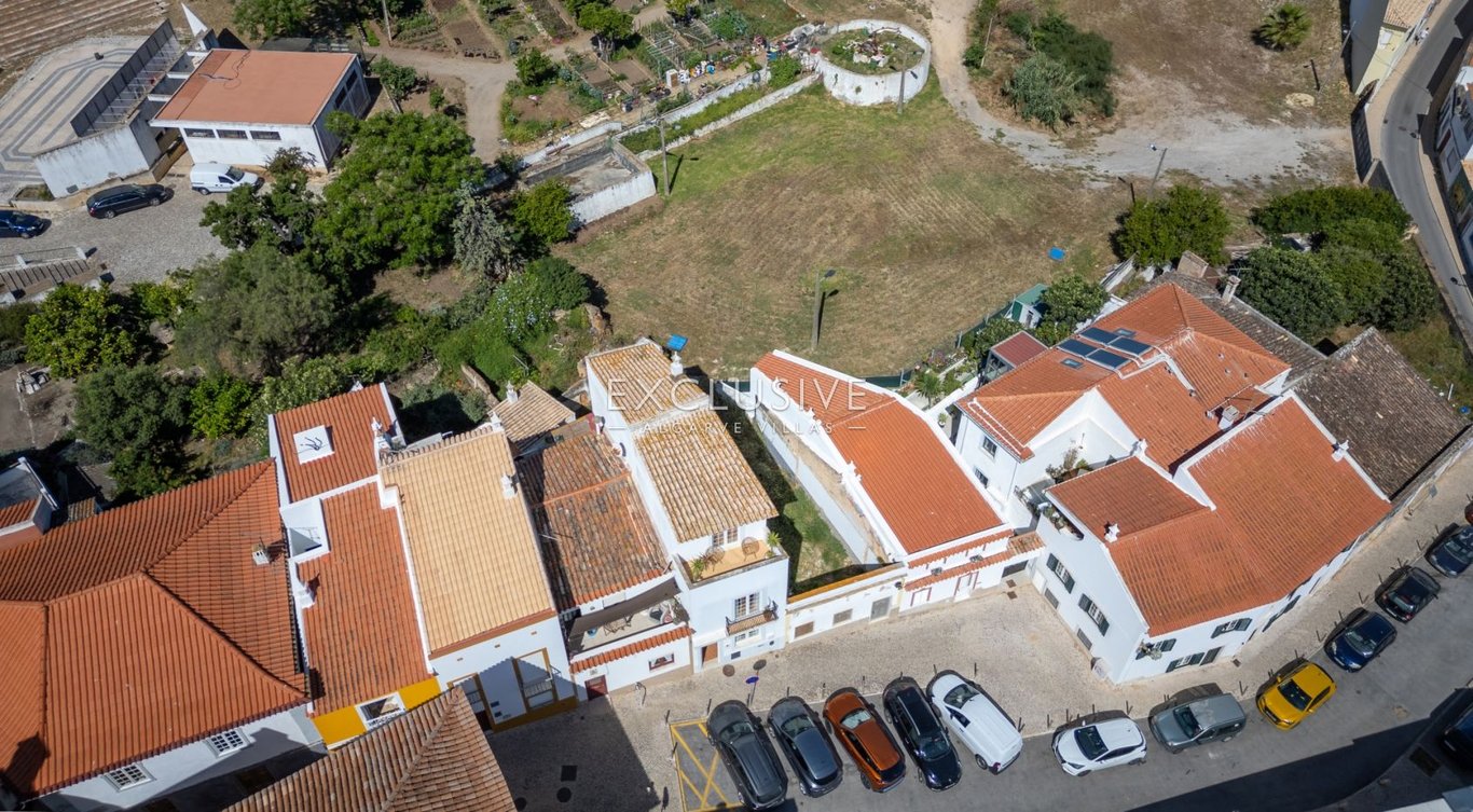 House in Lagos - Image 3