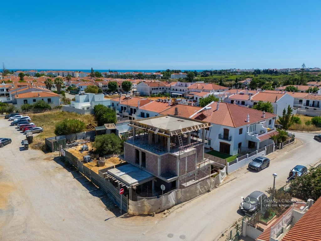Villa in Altura - Image 3