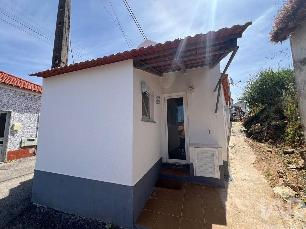 House in Valbom - Image 2