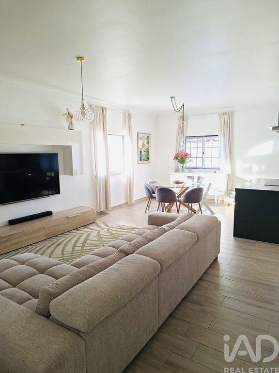 House in Torres Novas - Image 3