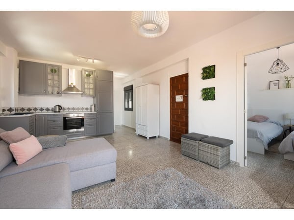House in Estepona - view 1