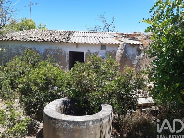 House in Guia - view 1