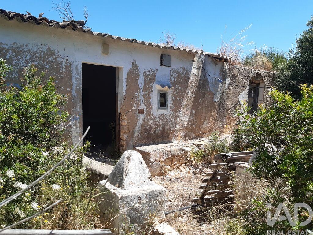 House in Guia - Image 2