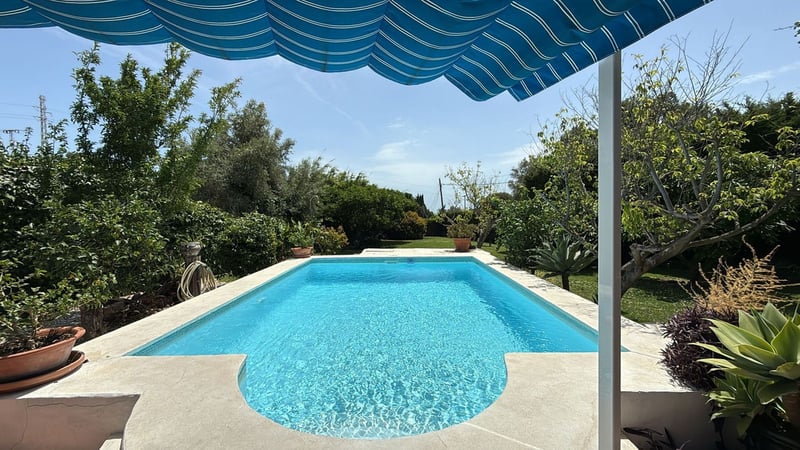 House in Estepona - view 1